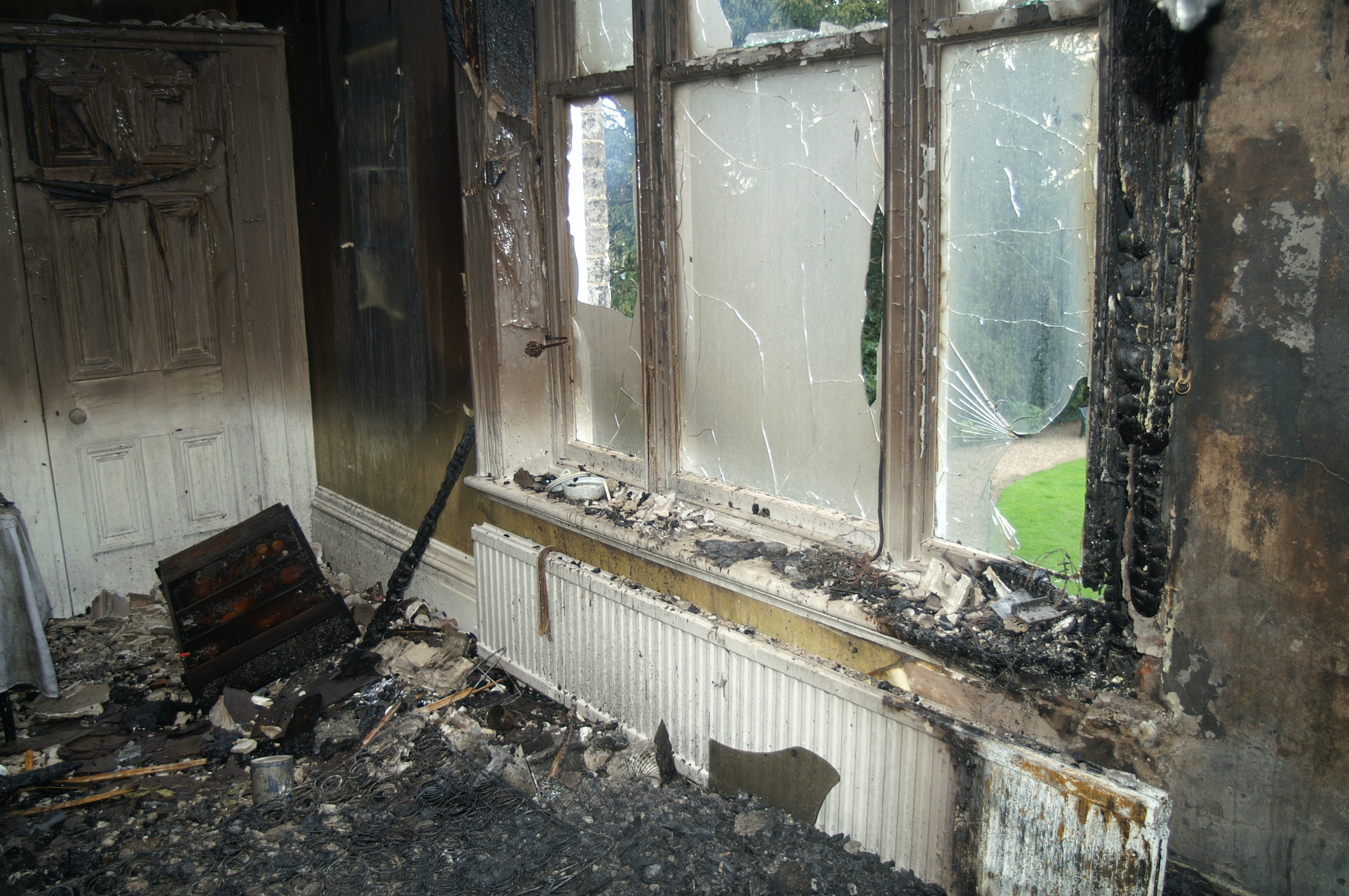 The Real Costs For Removing Smoke Odor and Soot After a Fire Loss